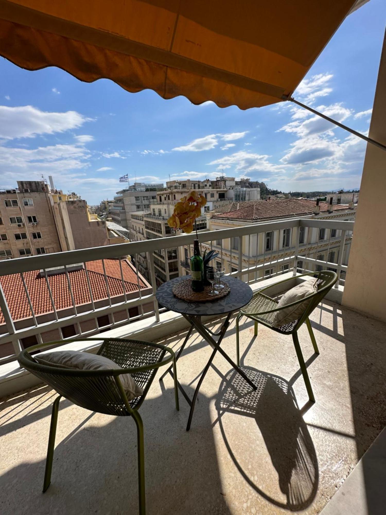 2 Bd Apt In Syntagma With Acropolis View Athen Exterior foto