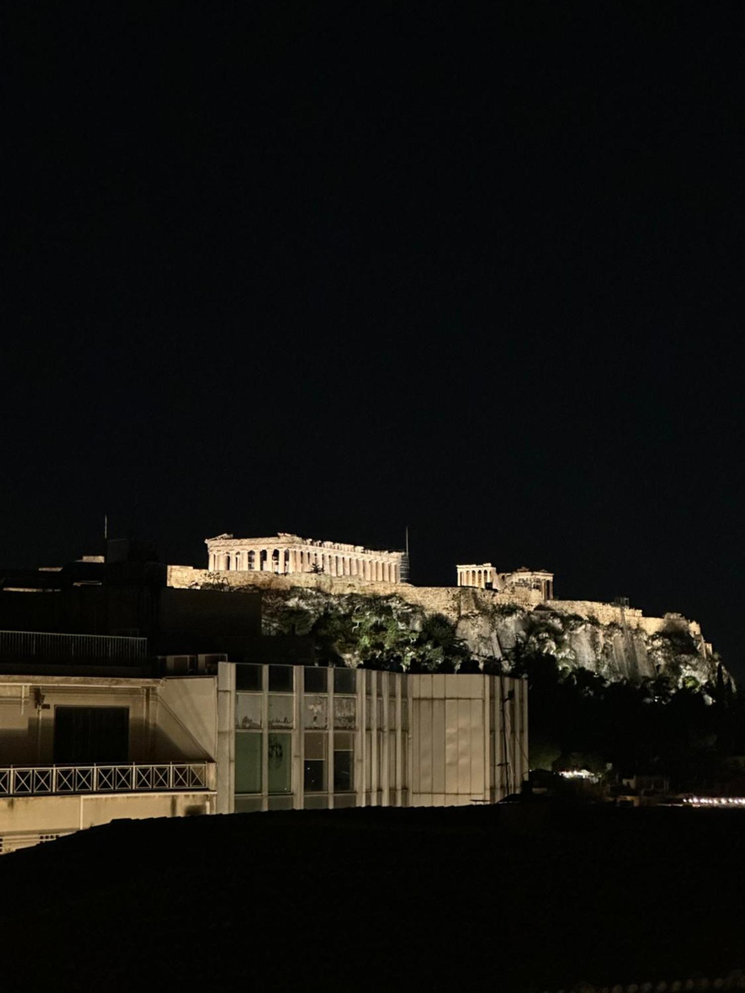 2 Bd Apt In Syntagma With Acropolis View Athen Exterior foto